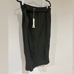 NWT Love Stitch women's wrap skirt green size L